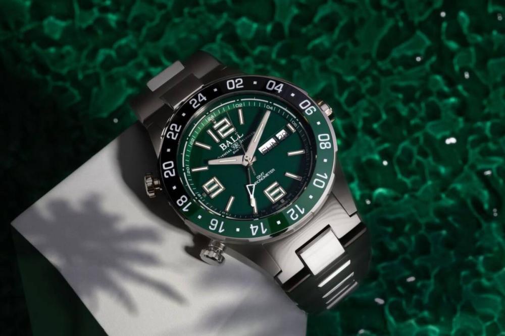 Pánske hodinky Ball Roadmaster Marine GMT Automatic Titanium Limited Edition