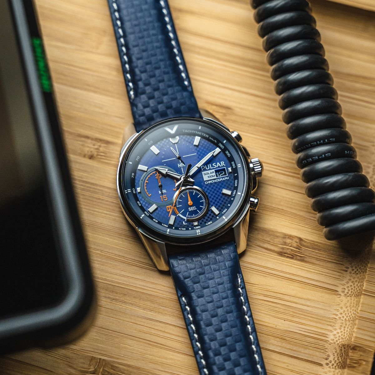 Hodinky Pánske Pulsar Accelerator Solar Chronograph