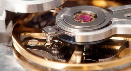 Vyrobený mechanizmus s certifikátom chronometra