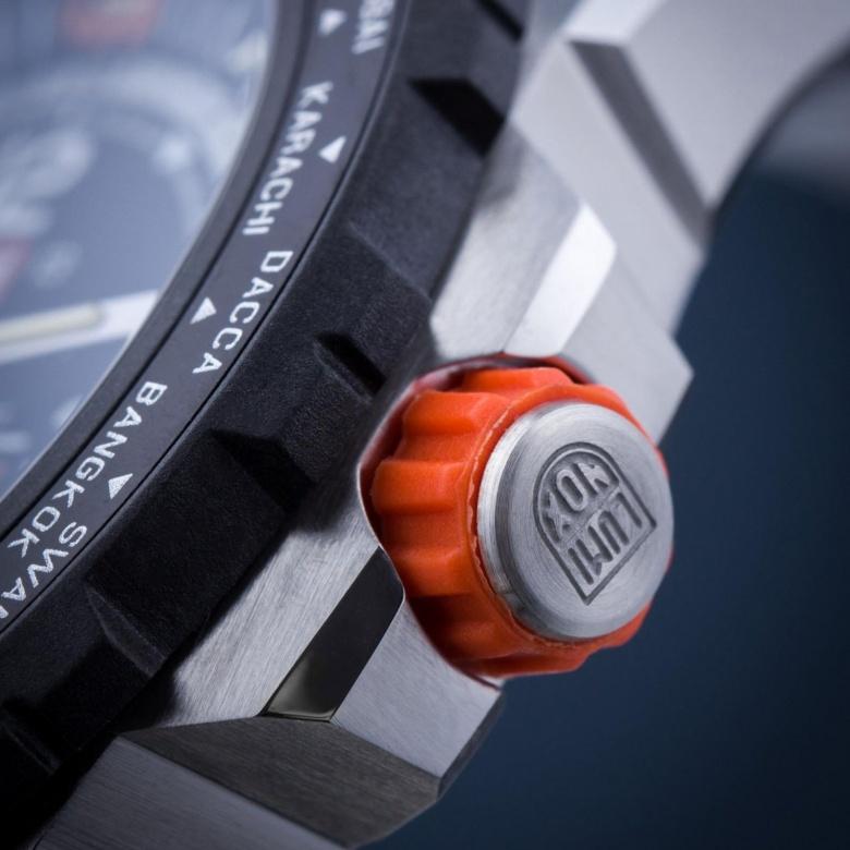 Zegarek Luminox XB.3761 - Koronka