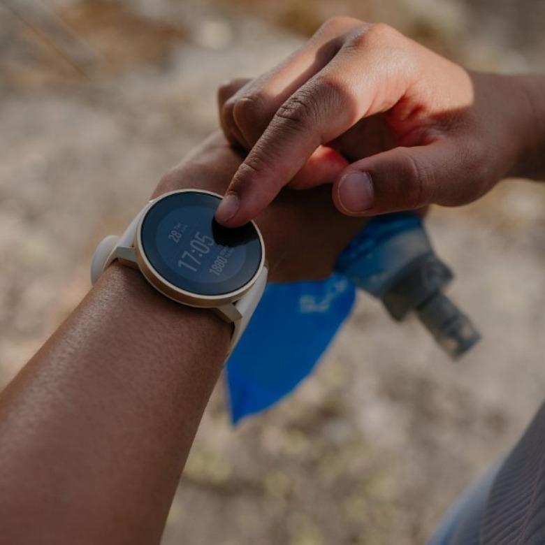 Športové hodinky Suunto 9 Peak Pro Pearl Gold SS050824000