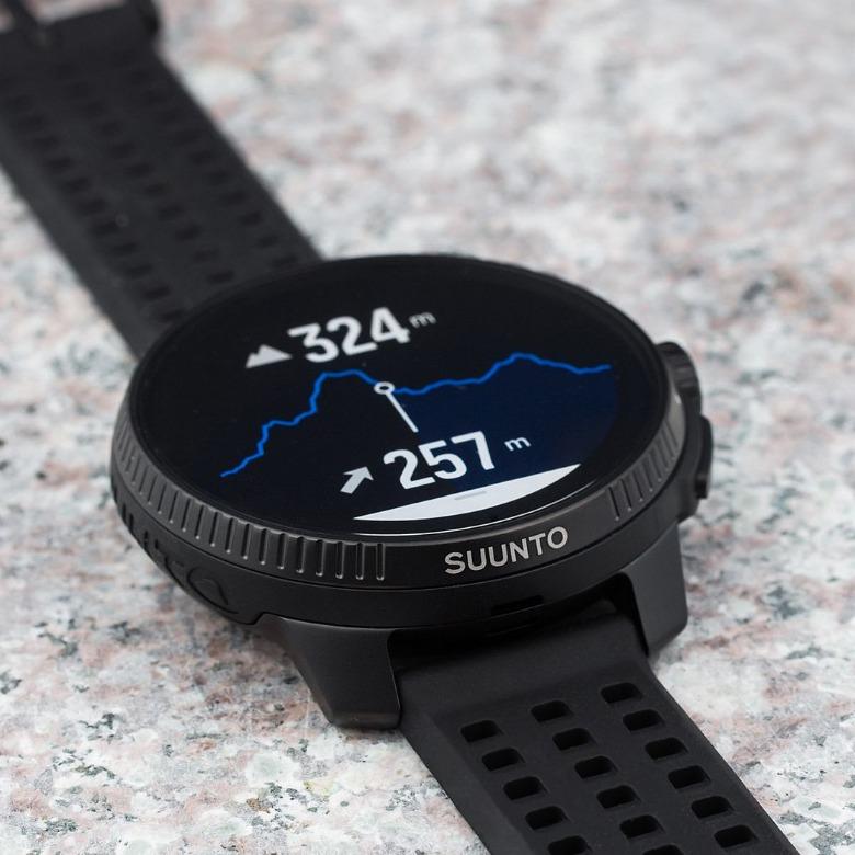 Suunto Race All Black SS050929000